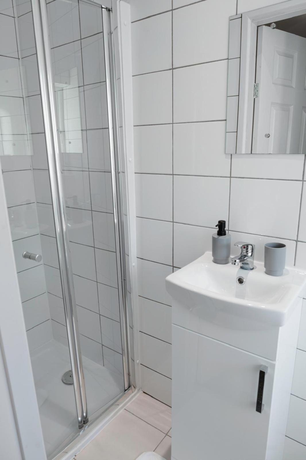 Cosy Ensuite Bedroom I 5Min Walk From Bramall Lane Stadium Sheffield Kültér fotó